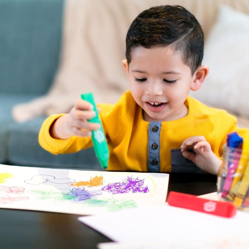 Crayola Triangle Toddler Markers (8ct), Easy Grip Washable Markers for Toddlers, Arts & Crafts Supplies, Coloring for Young Kids, Nontoxic : Toys & Games