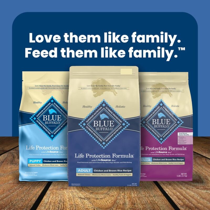 Blue Buffalo Life Protection Formula Adult Dry Dog Food, Helps Build and Maintain Strong Muscles, Made with Natural Ingredients, Chicken & Brown Rice Recipe, 5-lb. Bag : Pet Supplies